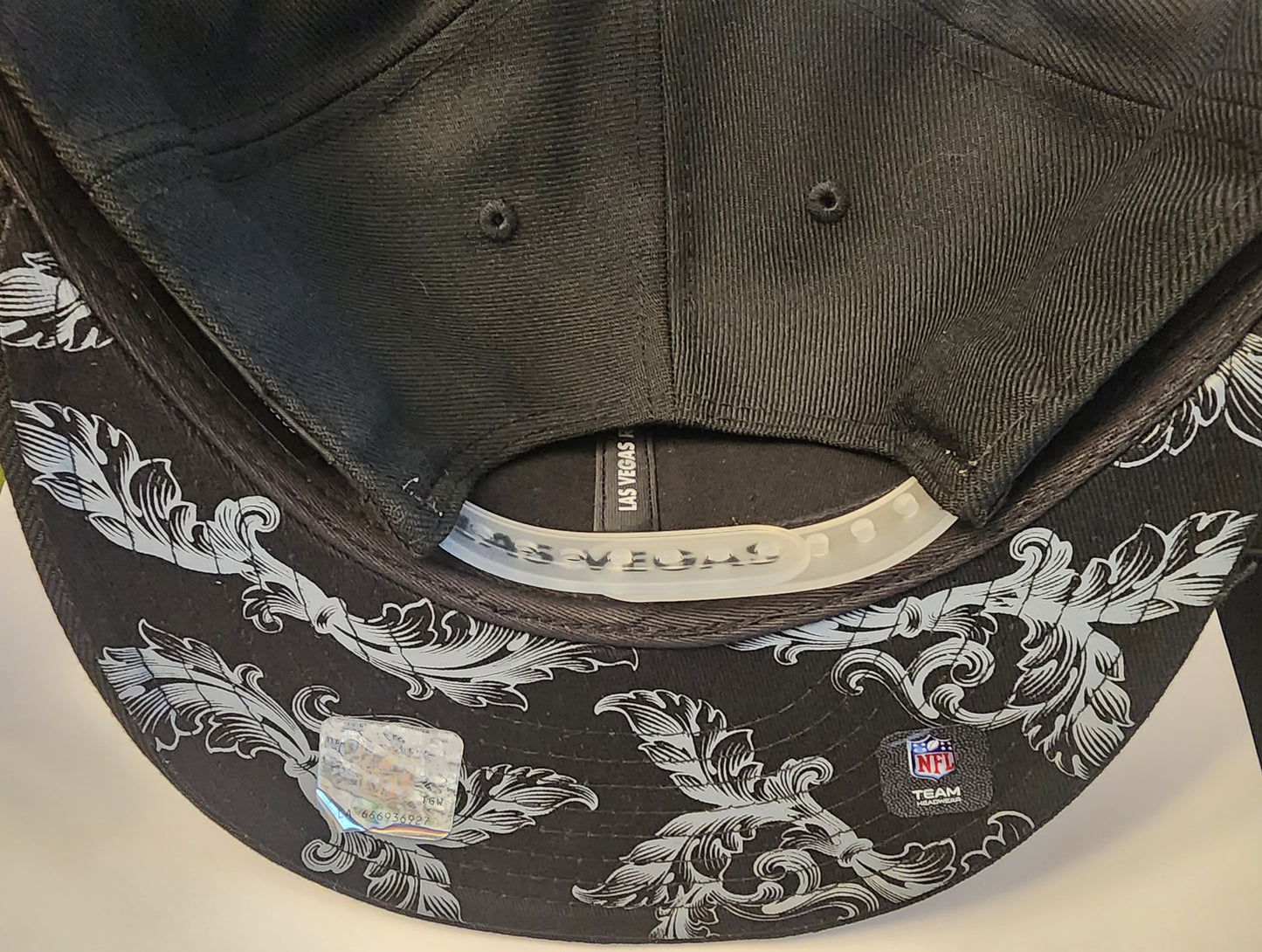 LAS VEGAS RAIDERS 9FIFTY SILVER BAR CAP
