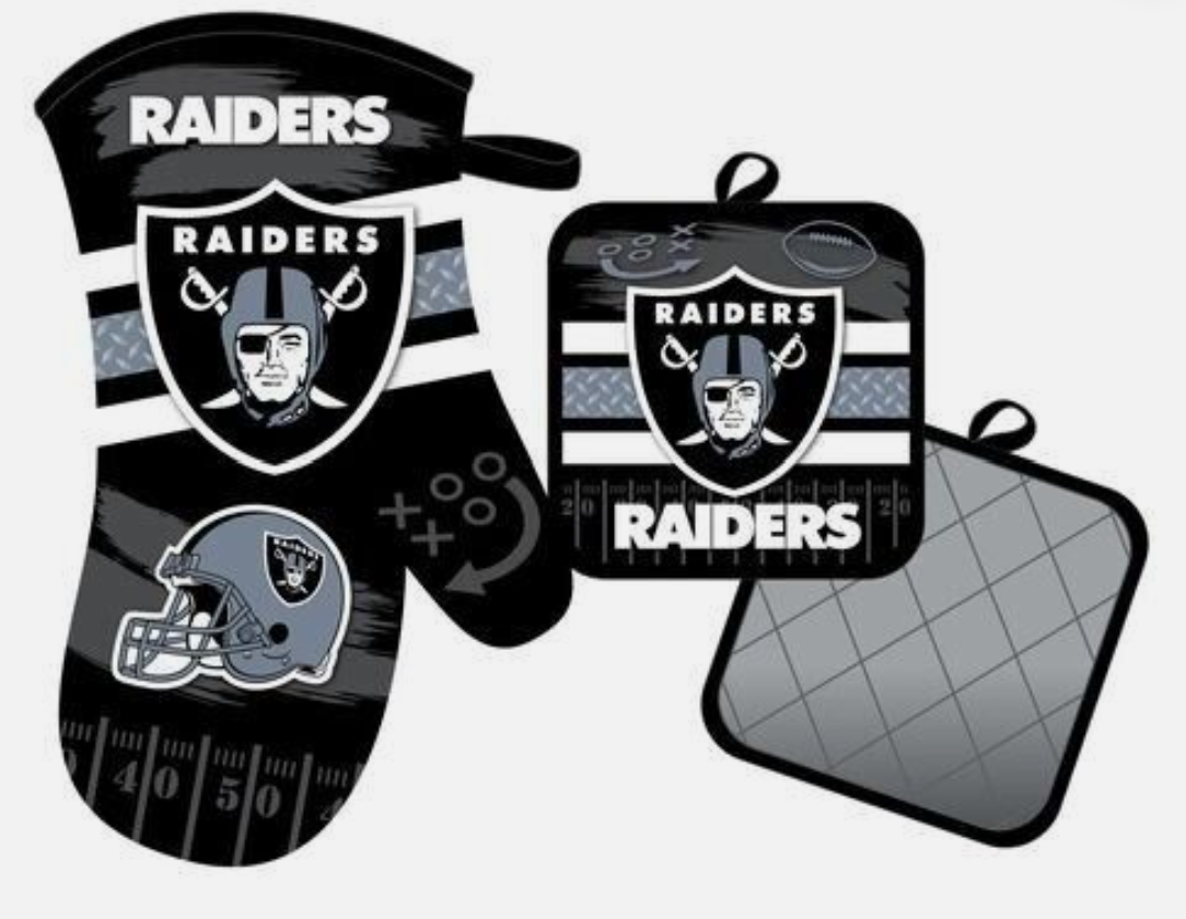 Las Vegas Raiders Oven Mitt & Potholder Set